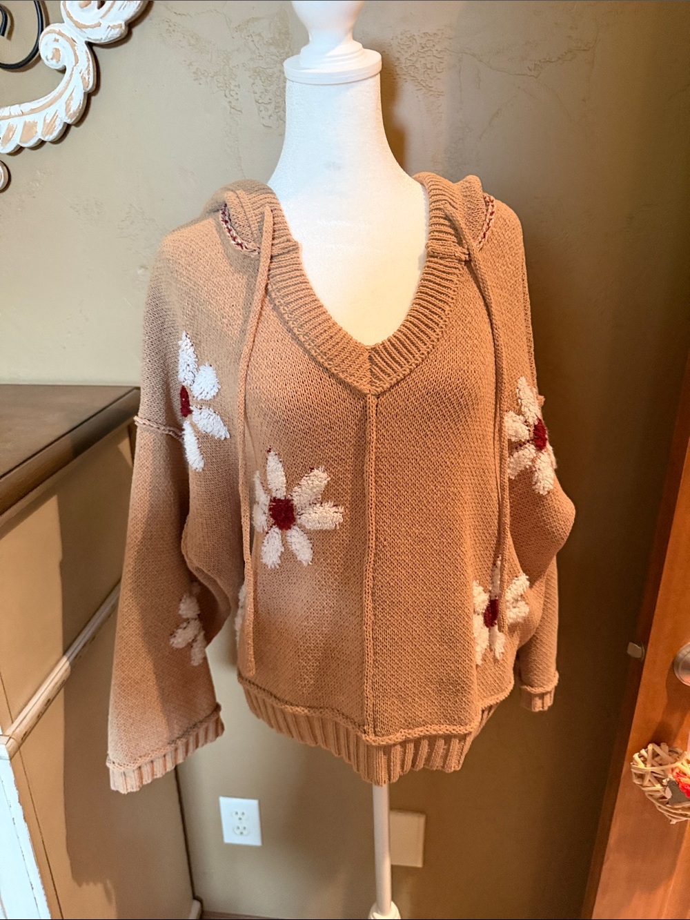POL Daisy Hoodie Sweater - Cream Tan with White & Red Accents